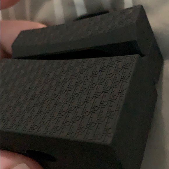 🆕 Apple AirPods Pro & V1 & V2 - Picture 10 of 16